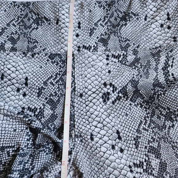 David Lerner Black Bike Shorts - Picture 6 of 7